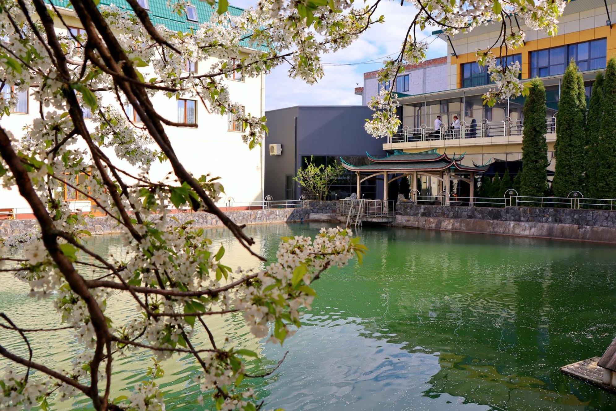 Sobkoff Hotel Khmelʼnytsʼkyy Exterior foto