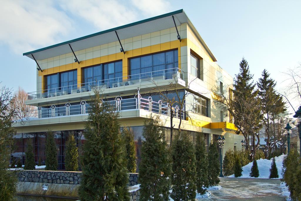 Sobkoff Hotel Khmelʼnytsʼkyy Exterior foto